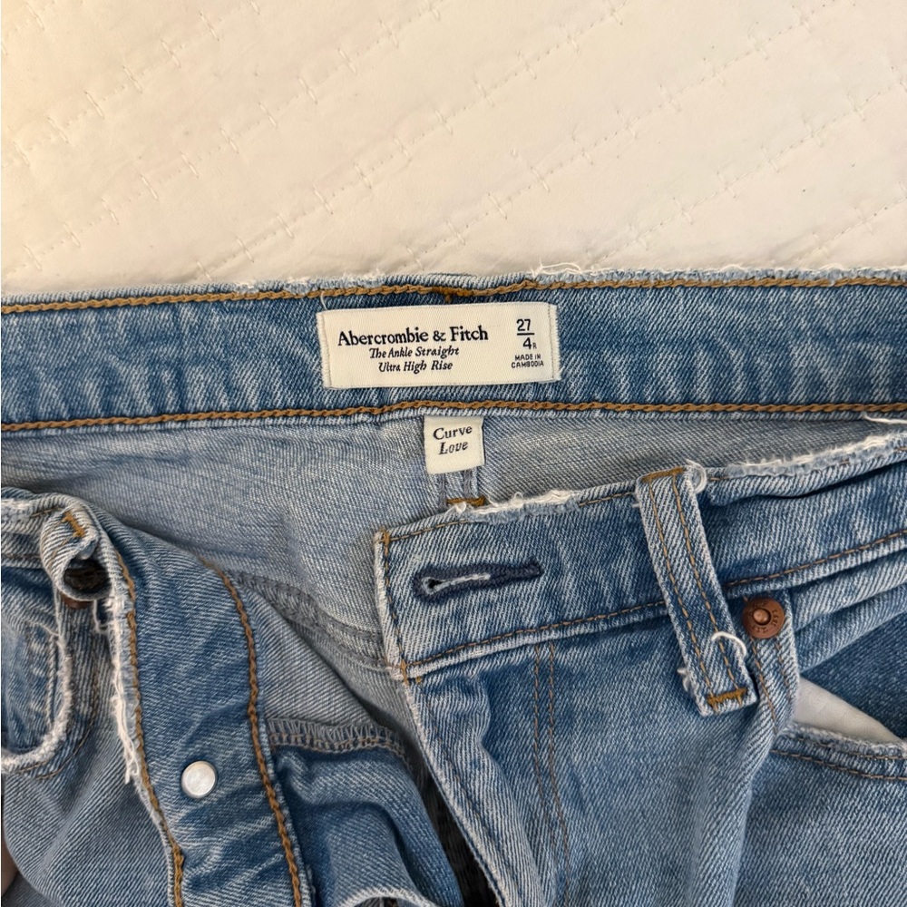 Abercrombie & Fitch curve love ankle straight jeans